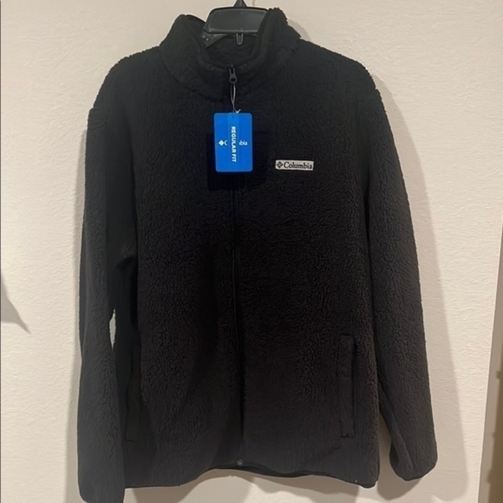 Columbia Men's Black Fleece Jackets